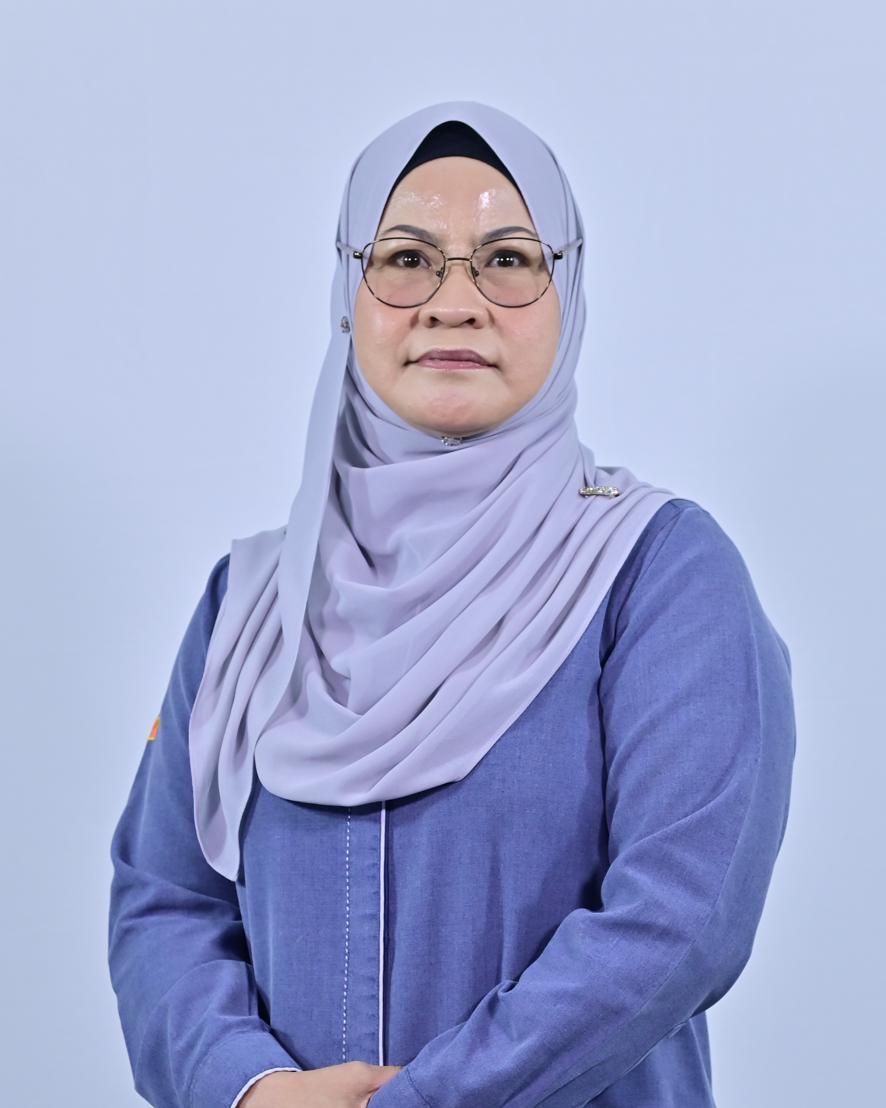 Staff Photo AZIZAH BINTI IBRAHIM